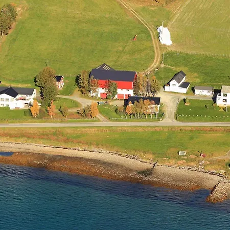 Solheim Fritidsgard Фермерский дом Svensby