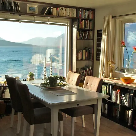 Solheim Fritidsgard Фермерский дом *