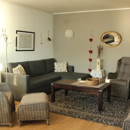 索尔海姆弗列特斯葛特山林小屋 Svensby
