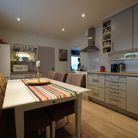 索尔海姆弗列特斯葛特山林小屋 Svensby